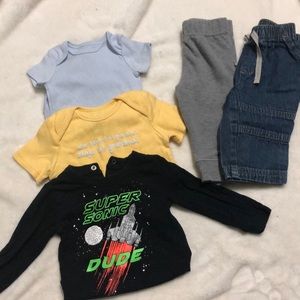 Boys 3-6m bundle. 3 onesies 2 pants